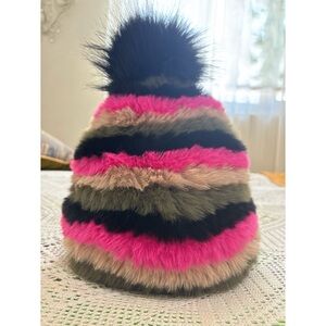 Jocelyn The Superfluff Hat